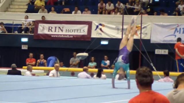 Ana Ocolisan Floor CN2014 смотреть онлайн