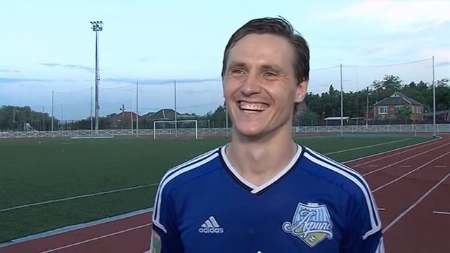 Интервью нападающего ФК «Афипс» Артёма Маслевского (05.06.2015) смотреть онлайн