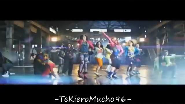 Bella Thorne And Zendaya 