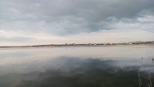 Квітневий карась. Річка Інгул.Kvitnevyy karasʹ. Richka Inhul. смотреть онлайн