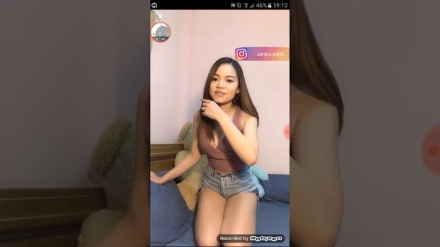 สาวน้อยร้อยรีรา... ว้าว смотреть онлайн