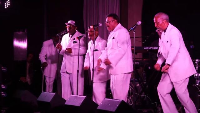 "I'M A HAPPY MAN", EUGENE PITT AND THE JIVE FIVE, LIVE LEAD EAST 2016 смотреть онлайн