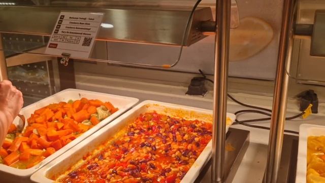 Dinner Buffet at Pegasos World AQI Side, Turkey смотреть онлайн