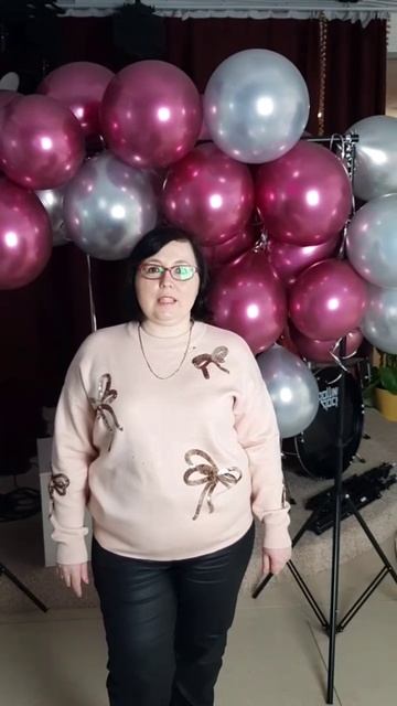 Поздравления от Заводчика невских маскарадных кошек Натальи Наймушиной! 😺