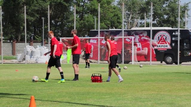 Команда приступила к тренировкам в Крымске смотреть онлайн