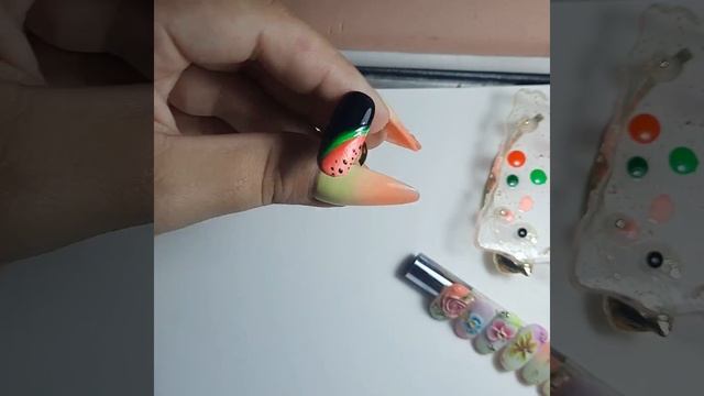 Фрукты на ногтях. Быстрая техника рисования смотреть онлайн