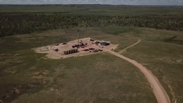 large oil well drill 4k drone Vid смотреть онлайн