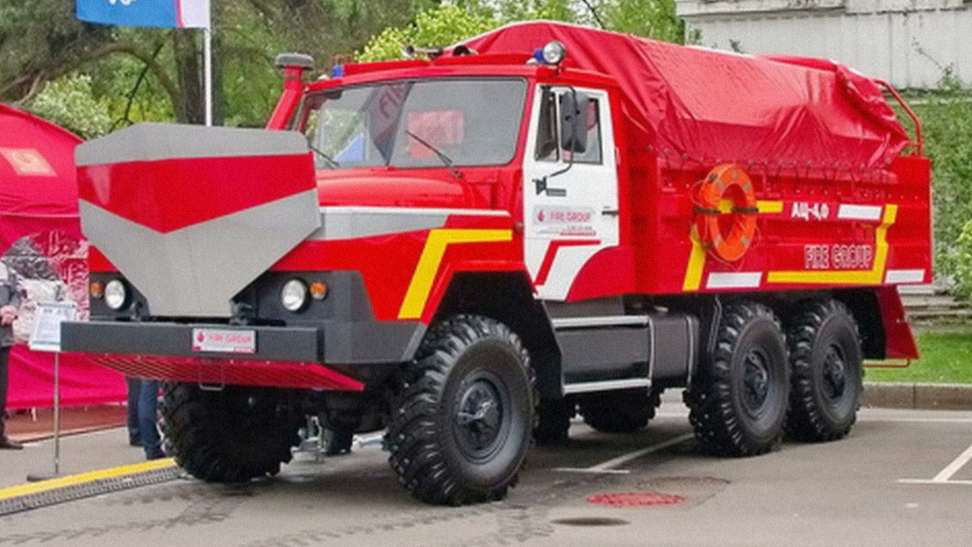 Плавающая авто цистерна на шасси Урал 4320. смотреть онлайн