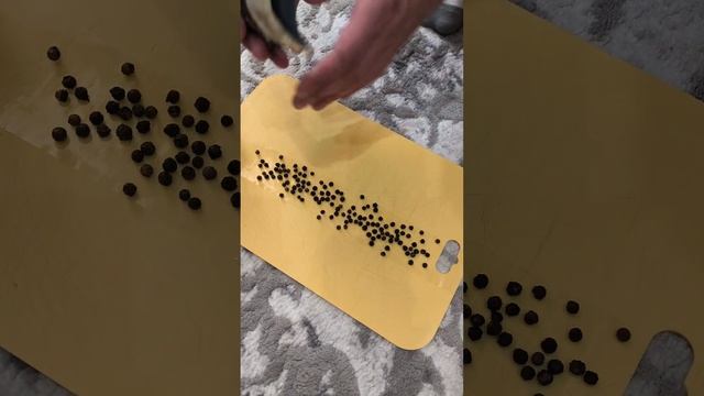 Насыпал ЧЁРНОГО ПЕРЦА НА СТЕЛЬКУ и теперь так хожу смотреть онлайн