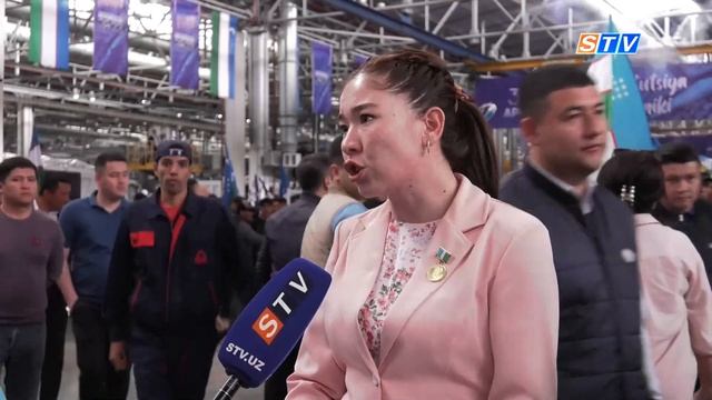 «Konstitutsiya meniki, seniki, bizniki! Konstitutsiya o‘zimizniki» смотреть онлайн