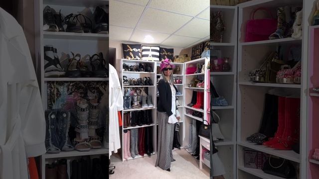 Day 28 #75hardstylechallenge The fuchsia hat, black/white houndstooth pants #shorts #ootd #style смотреть онлайн