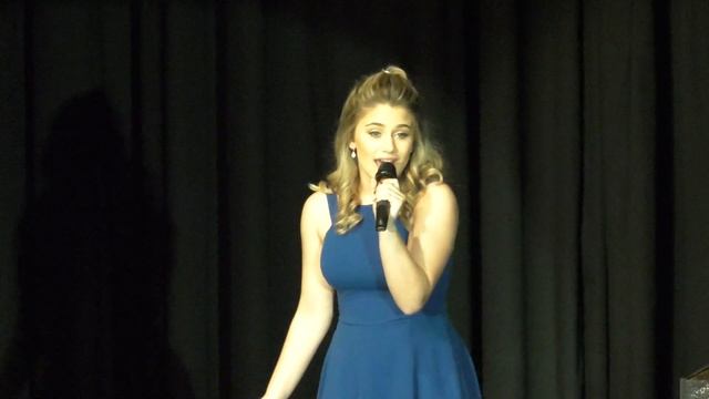 Kincaid-Gooch Olivia "Santa On The Rooftop" Christmas 2019 смотреть онлайн