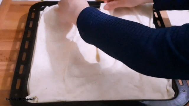 EN KOLAY SU BÖREĞİ TARİFİ | HAZIR YUFKADAN ÇOK KOLAY VE LEZZETLİ BÖREK смотреть онлайн