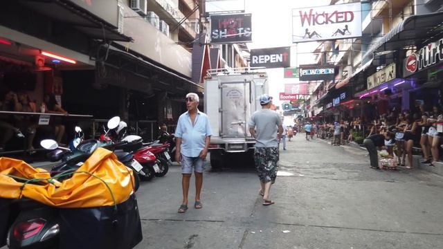🇹🇭 Glamorous Scenes of Soi 6, PATTAYA смотреть онлайн