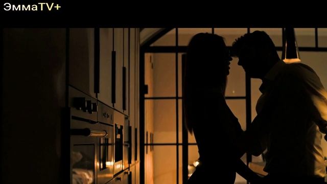 Красивая рыженькая девушка на романтическом свидании смотреть онлайн