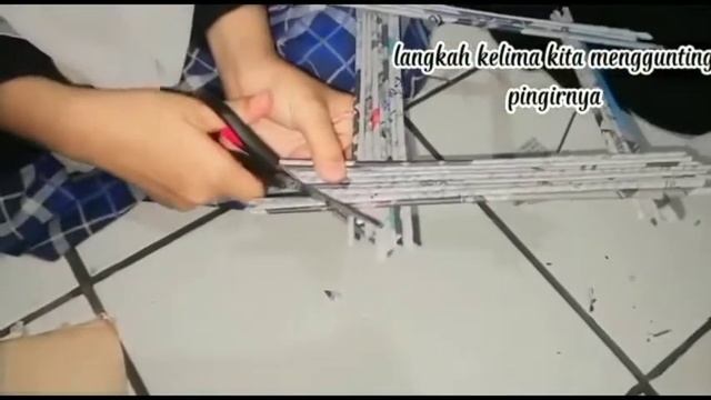 Praktik Prakarya Kelas 7 | Membuat Pigura dari kertas koran bekas смотреть онлайн