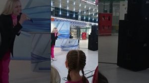 Настя Кравченко - Алёшка & Ромашки. девчули с косичками отжигают