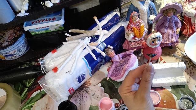 Наращиваю голову,леплю крендельки из ваты,снегирей из глины,шубка для куклы смотреть онлайн