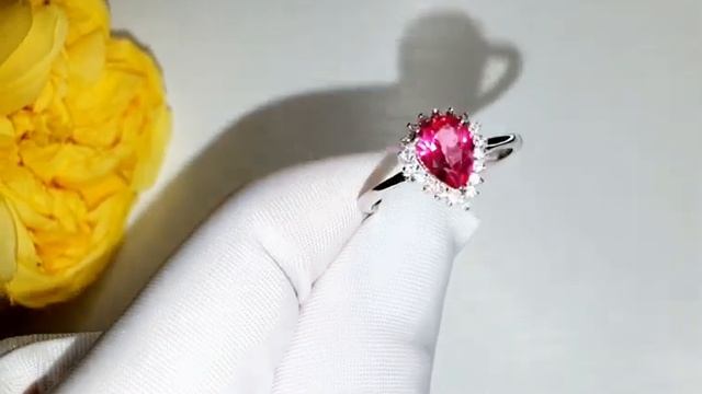 Серебряное Кольцо с натуральным розовым Топазом и фианитами смотреть онлайн