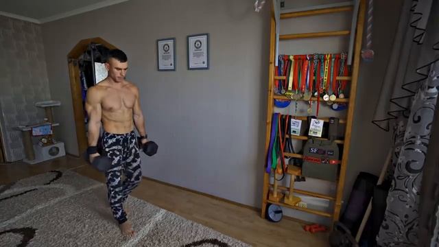 7 Лучших Упражнений Для ПРЕДПЛЕЧИЙ с Гантелями смотреть онлайн