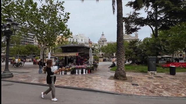 Испания У мэрии Валенсии смотреть онлайн