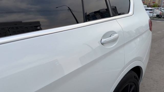 BMW X7 белый смотреть онлайн