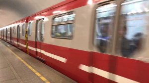 Поезд метро Юбилейные