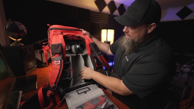 Is it time to switch? // Fstop Tilopa Camera Bag Review смотреть онлайн