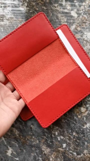 Обложка для паспорта из итальянской кожи Buttero. inst: dzakhmishgoods #shorts #youtube #wallet #fy смотреть онлайн