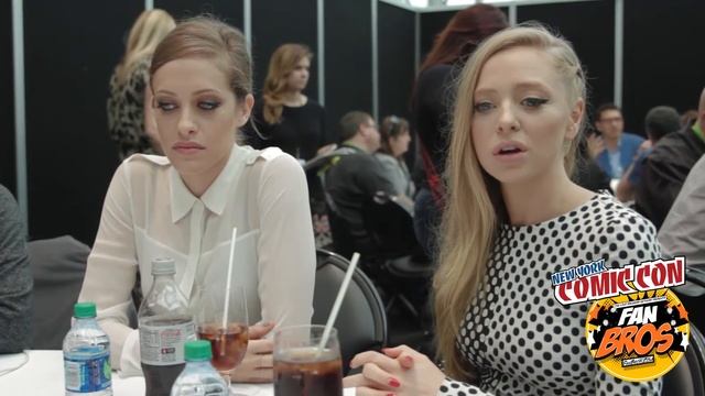 Mr. Robot w/ Carly Chaikin & Portia Doubleday - NYCC 2015 смотреть онлайн