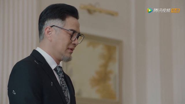 😍外星女怕连累霸总提出分手，爱情遭遇危机！霸总不顾父母反对执意要和外星女在一起【外星女生柴小七 My Girlfriend is an Alien】 смотреть онлайн