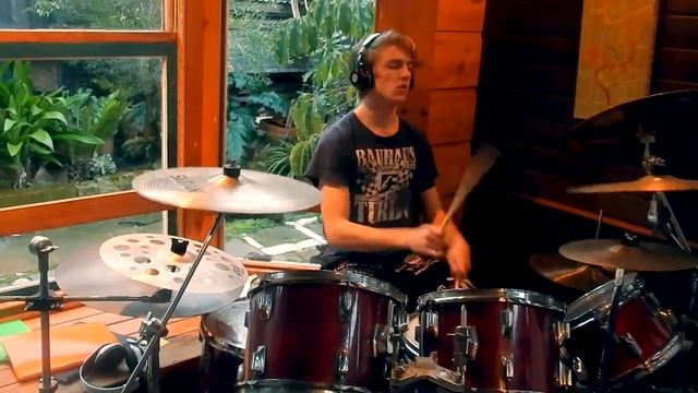 Sum 41 - With me (Drum Cover) смотреть онлайн