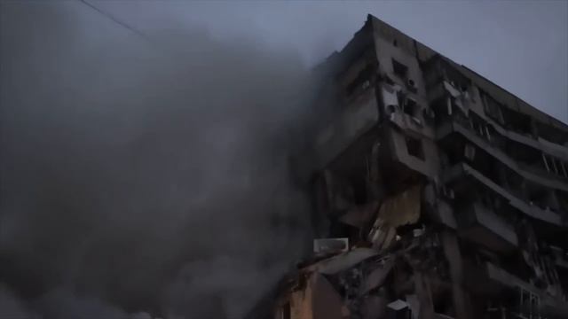 Rudal Penenggelam Kapal Membelah Apartemen di Dnipro смотреть онлайн