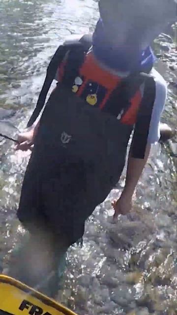 Fly Fishing Kid | Alaska Salmon 🎣 смотреть онлайн