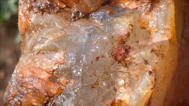 Finding Natural Chalcedony, Carnelian, Agate Gemstones At The Mountain (Episode25 ) смотреть онлайн