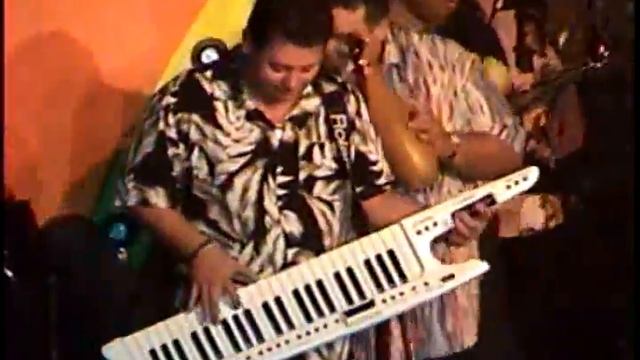 oscar de leon el año viejo en vivo смотреть онлайн