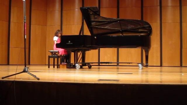 Tara's Recital - Beethoven's Theme 'eroica' 11/1/1