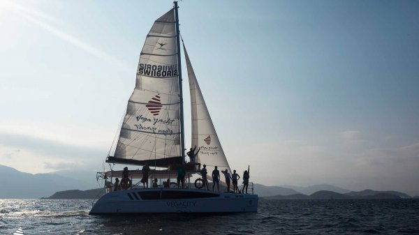 Vega Yacht Viet Nam