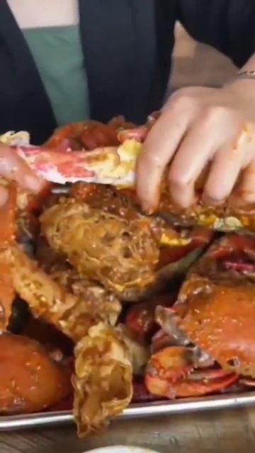 best way to eat crab