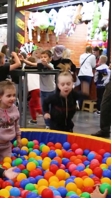 Фестиваль спорта в ТЦ «Муравей» #shortsvideo #тцмуравей #nizhnynovgorod #муравей #детскиепраздники смотреть онлайн