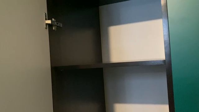 Готовый шкаф в спальню в эмали в Квартале Энтузиастов Уфа. Премиальная фурнитура и материалы