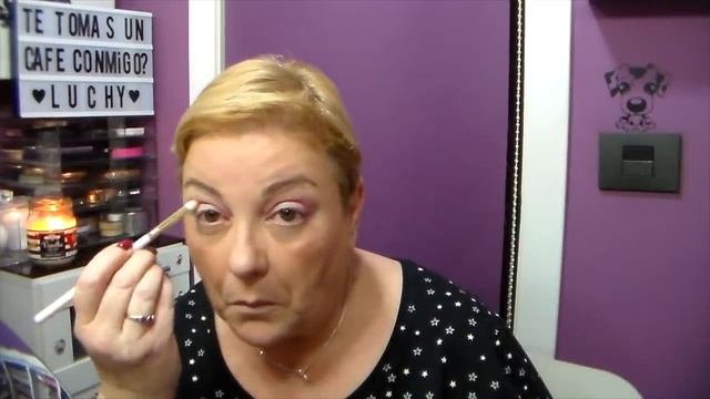 HUDA BEAUTY PALETA AMETHYST OBSESSIONS смотреть онлайн