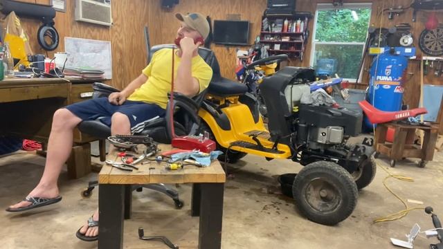 Riding Mower Oil Drain Plug Upgrade (Live call to A&M!) смотреть онлайн