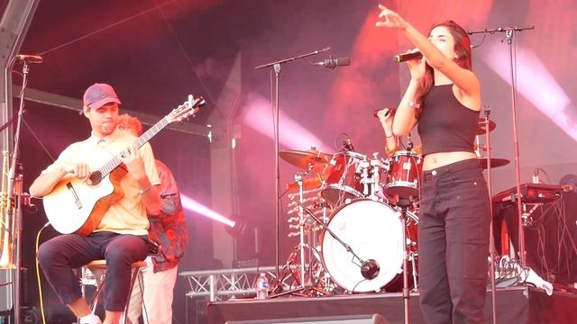 Ladaniva ZEPYURI NMAN 