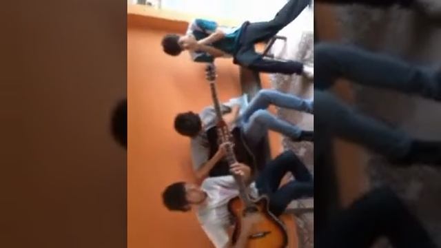 Trio Esquizofrênico - Blues da Blusa Rasgada смотреть онлайн