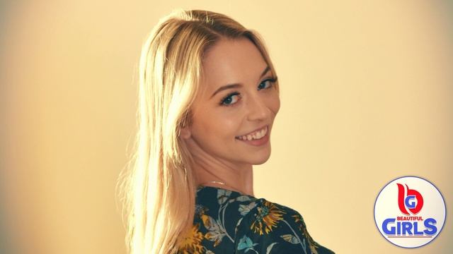 LILY LARIMAR 💕 Beautiful Girls 😍