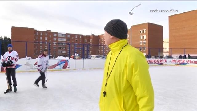В Ревде определена лучшая команда СУМЗа по хоккею смотреть онлайн