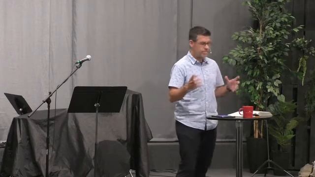 1. Community 101 | We're Like Sequoia Trees смотреть онлайн