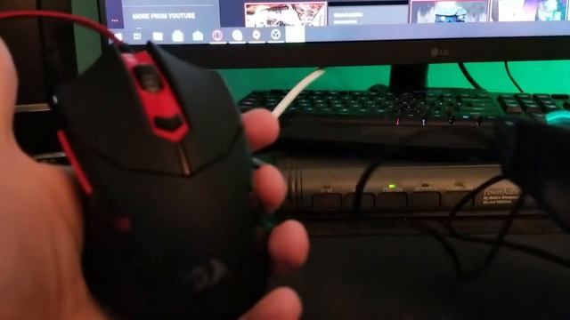 Razer Basilisk v2 Unboxing (Super Monkey Bros) смотреть онлайн