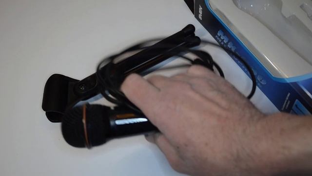 Петличний мікрофон Boya BY-M1. Огляд та порівняння зі Sven MK-630 смотреть онлайн